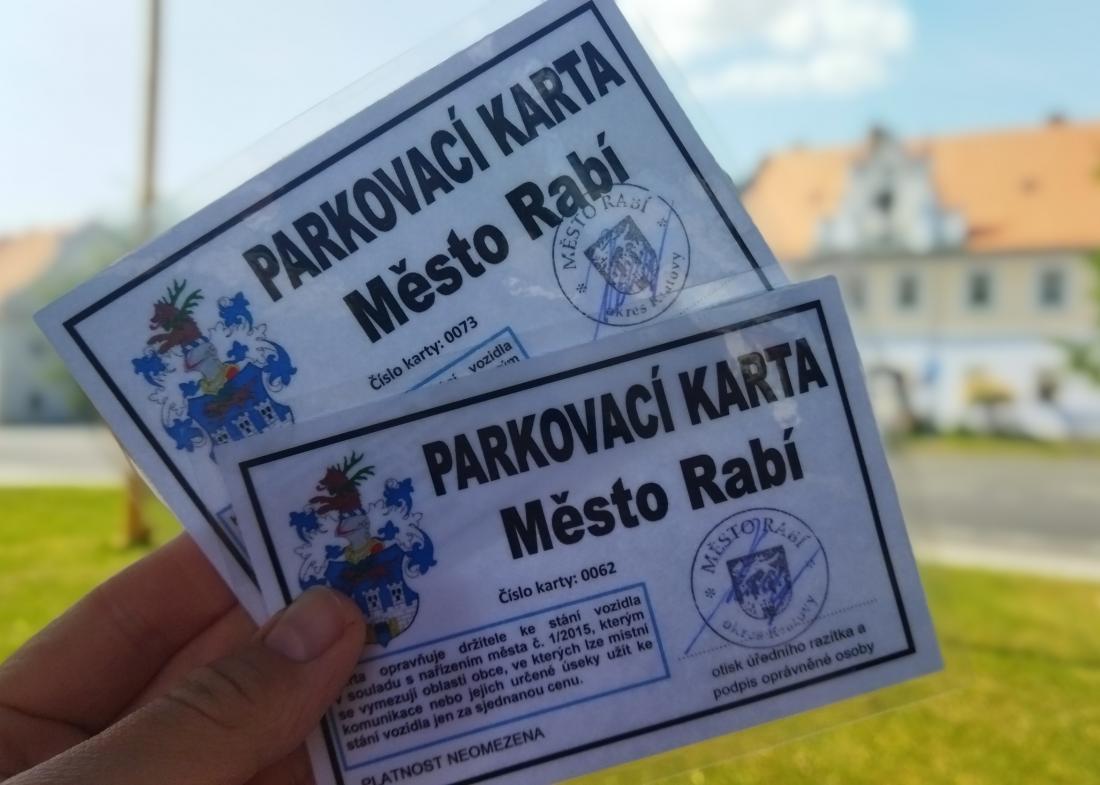 Rezidenční a návštěvnické parkování během léta