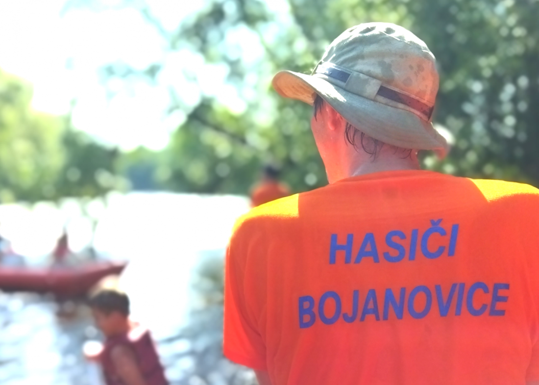 Bojanovice na vodě:  Z kánoí rovnou na zbrusu nové dětské hřiště