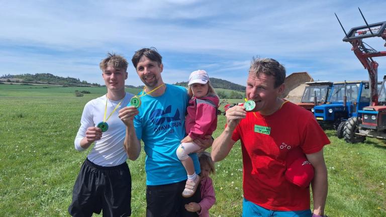 Vítězové mužské kategorie zprava Michal Baborka (2. místo), Milan Žaloudek (1. místo), Josef Ruta (3. místo). Foto: tf