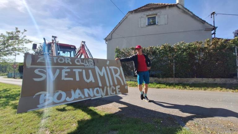 Pepík Růta - zakladatel bojanovického prvomájového průjezdu alegorických vozů. Foto: tf